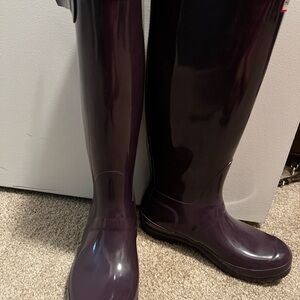 Hunter Dark Purple Rain Boots
